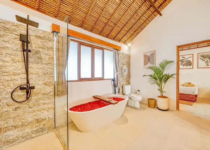 Barcelona - Private 6 Bdr Brand New In Seminyak, Location, Large Pool & Garden * Seminyak (Bali)