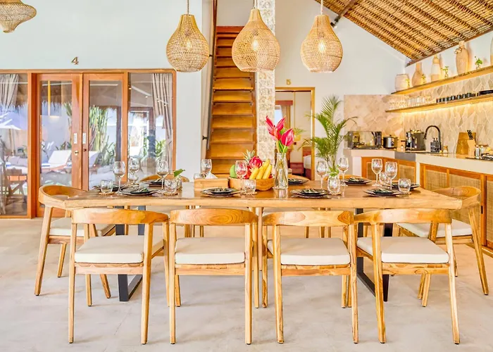 Villa Barcelona - Private 6 Bdr Brand New In Seminyak, Location, Large Pool & Garden Seminyak (Bali)