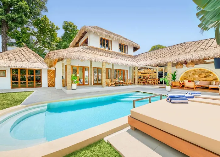 Barcelona - Private 6 Bdr Brand New In Seminyak, Location, Large Pool & Garden Villa